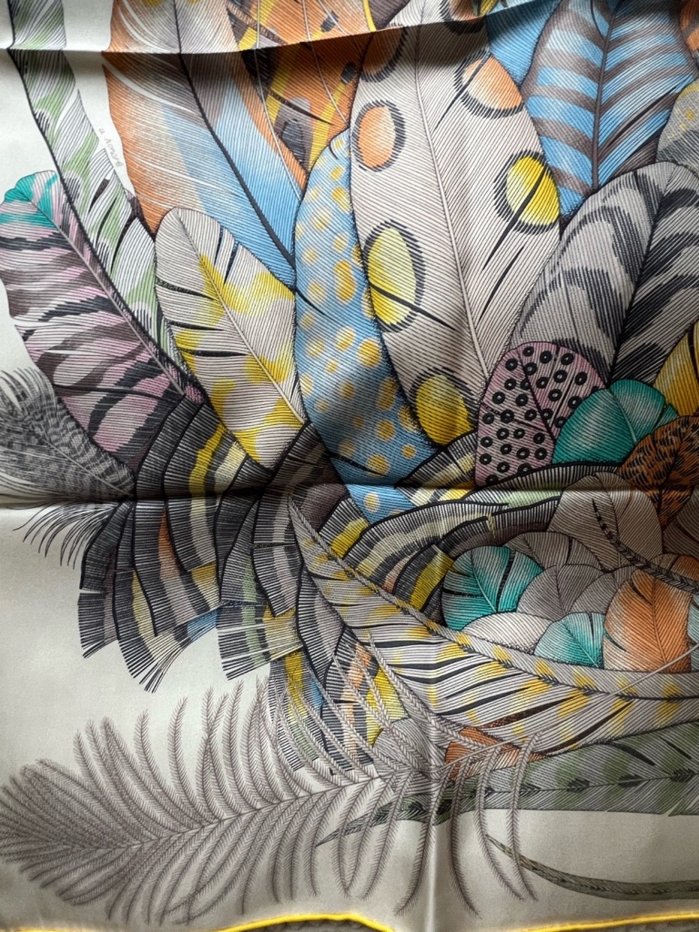 Hermes Plumes en Fete 90cm Silk Feather Print Scarf in Pastel Yellow, Blue, Pink - Picture 4 of 15